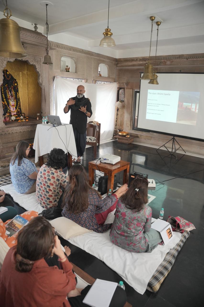 fa7d9a10-36fd-48d6-89c1-5bc334f22aad